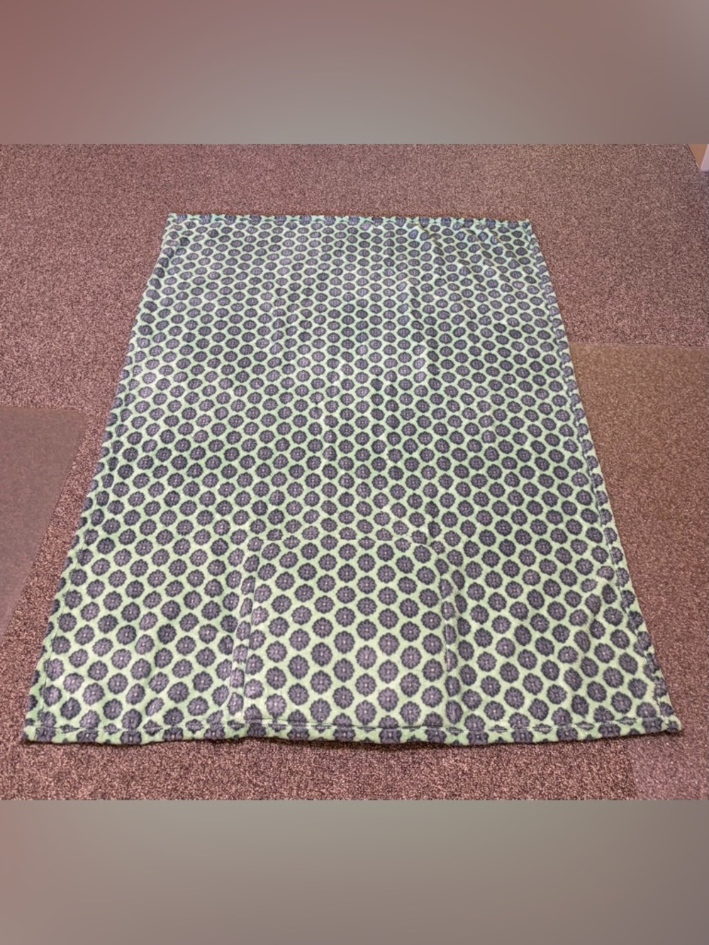 Vera Bradley Fleece Travel Blanket - Picture 3 of 4